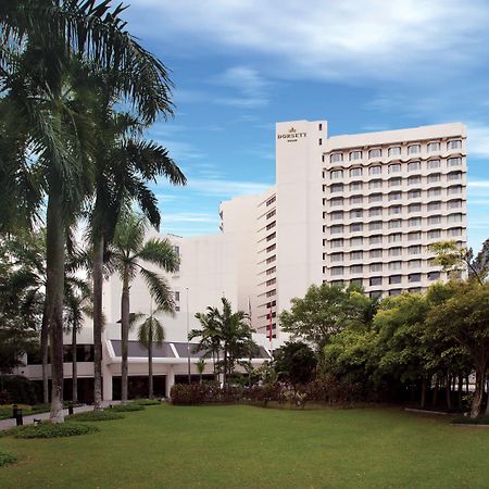 סובאנג ג'איה Dorsett Grand Subang Hotel מראה חיצוני תמונה The Royal Garden Hotel