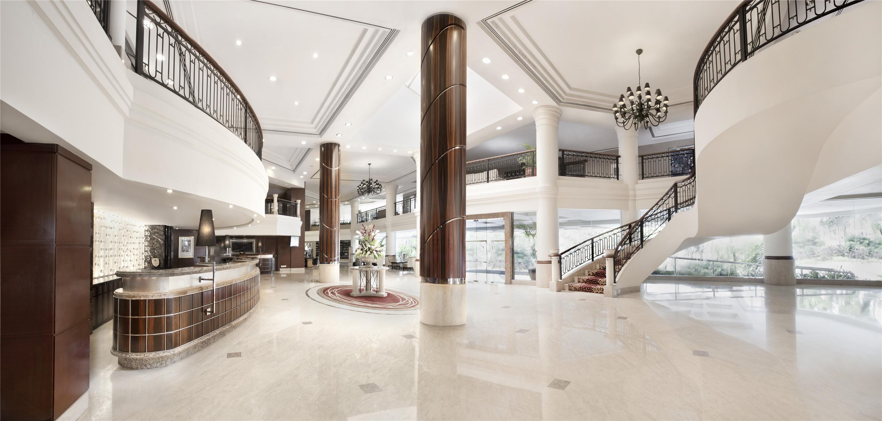 סובאנג ג'איה Dorsett Grand Subang Hotel מראה חיצוני תמונה The lobby of the hotel