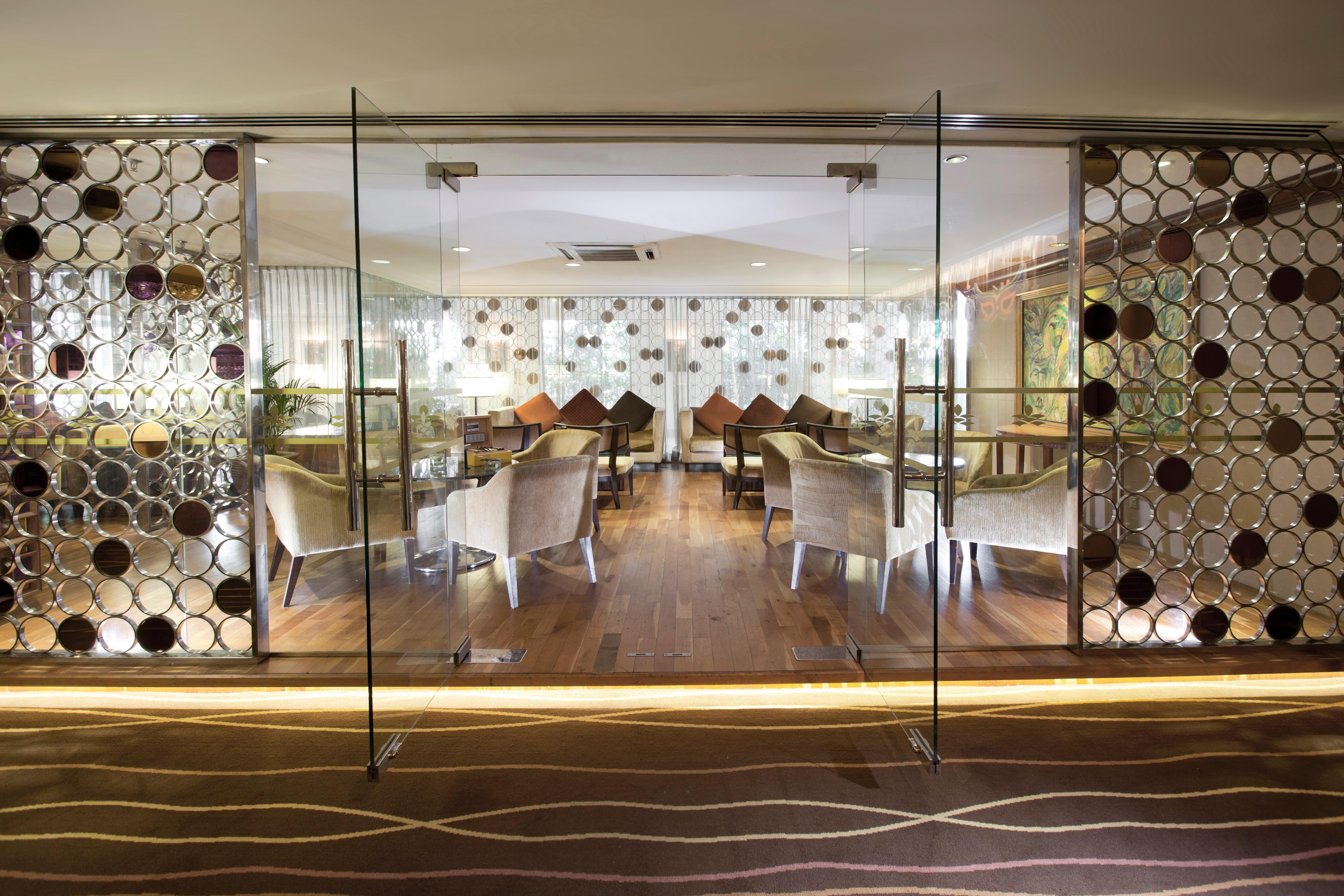 סובאנג ג'איה Dorsett Grand Subang Hotel מראה חיצוני תמונה The restaurant