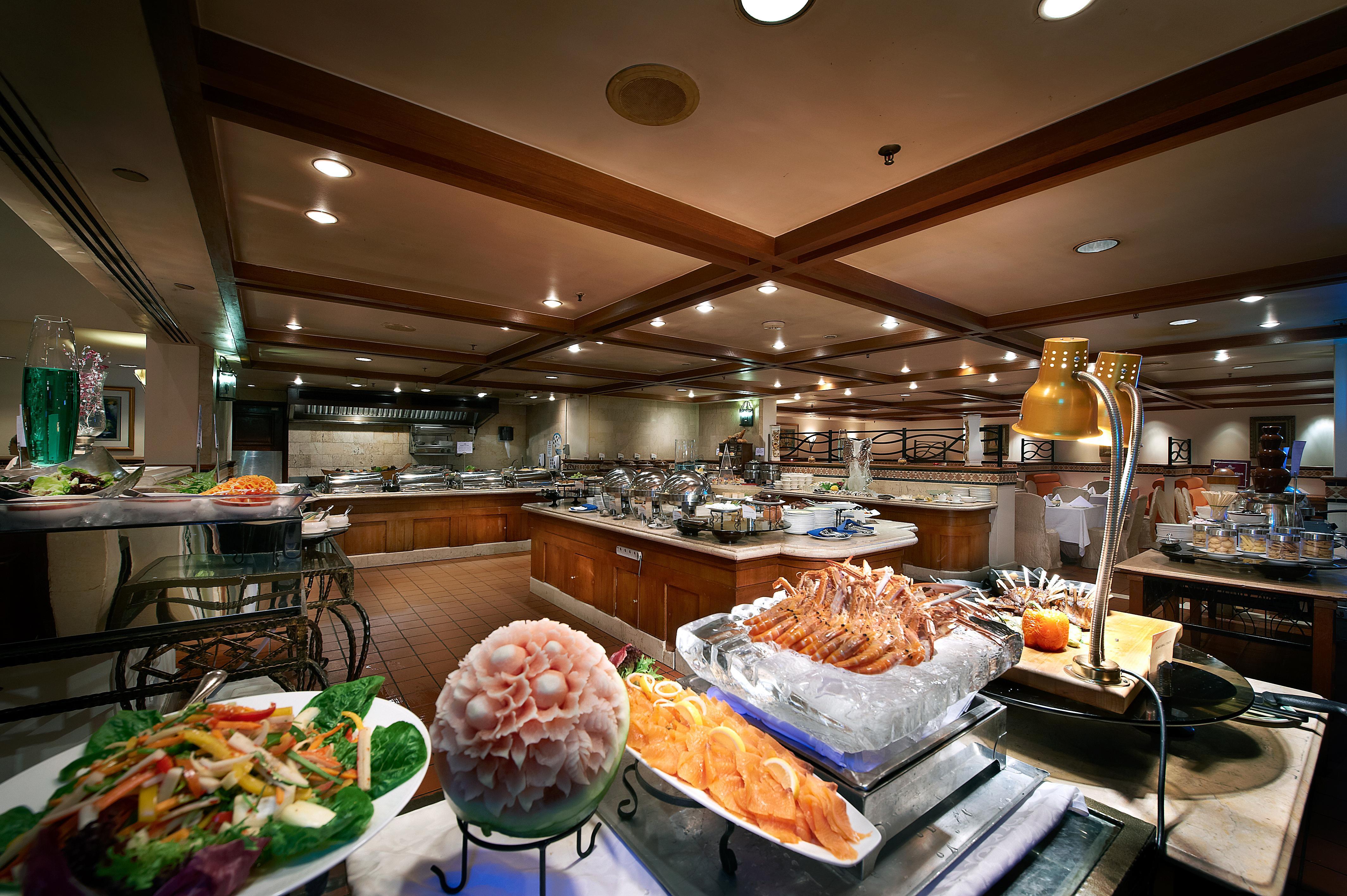 סובאנג ג'איה Dorsett Grand Subang Hotel מראה חיצוני תמונה The buffet at the hotel