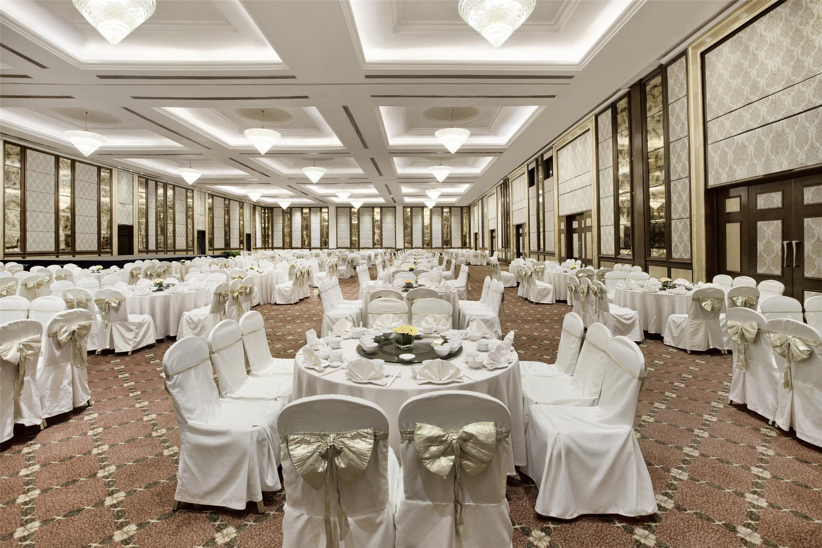 סובאנג ג'איה Dorsett Grand Subang Hotel מתקנים תמונה The Grand Ballroom