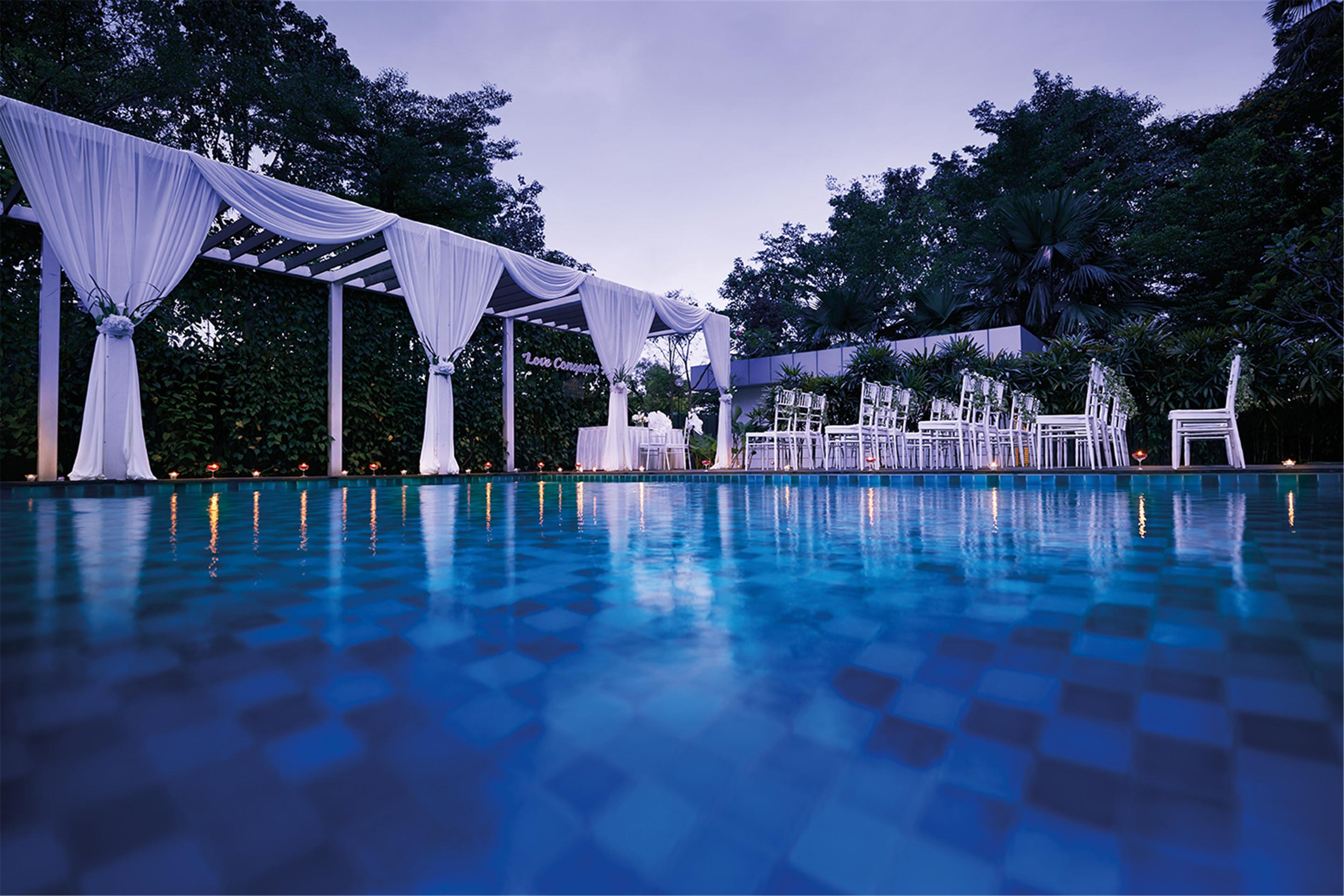 סובאנג ג'איה Dorsett Grand Subang Hotel מראה חיצוני תמונה The pool at the Four Seasons Hotel