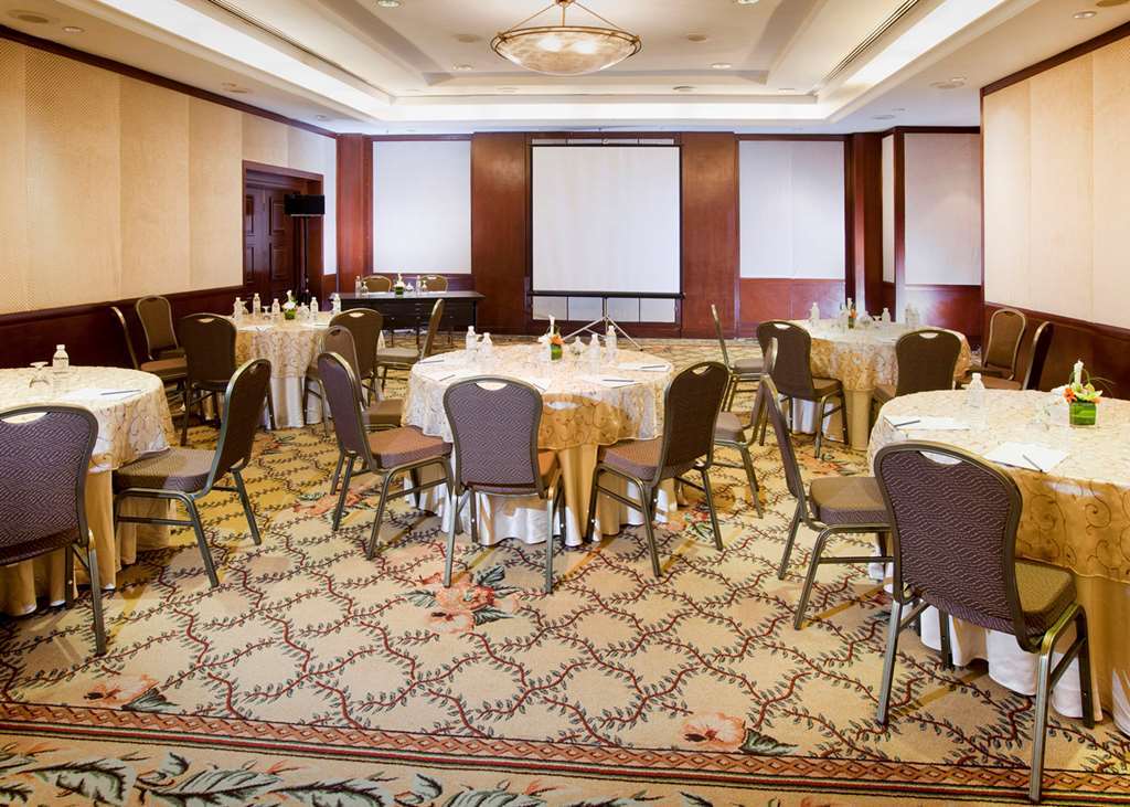סובאנג ג'איה Dorsett Grand Subang Hotel מתקנים תמונה Meeting room